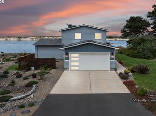 3335 Rhododendron Dr, Florence, OR 97439
