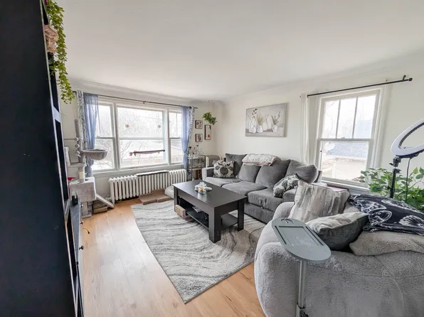 44 Rodman St, Saint Catharines, ON