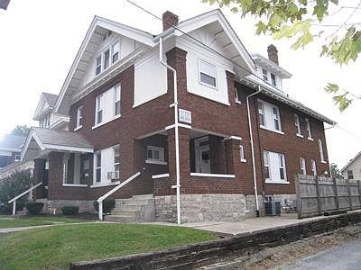 3rd image of 295 E 17th Ave