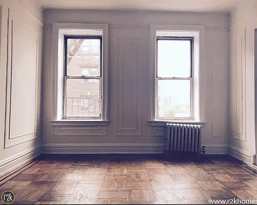 Rented by Realty 2000 Corp | media 9
