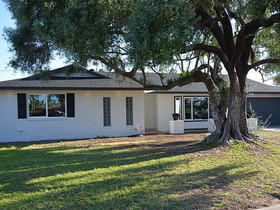 3rd image of 2743 E Cinnabar Ave