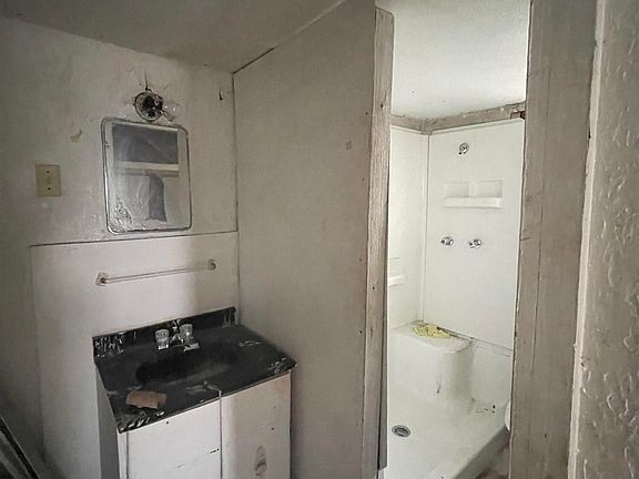3rd image of 8620 Saint Joseph St