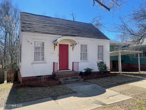 1017 Riverview Dr, Jackson, MS 39202