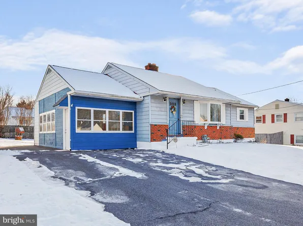 3 Gristmill Ln, Newark, DE 19711