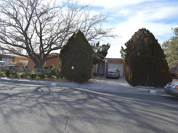 3rd image of 717 La Charles Dr NE