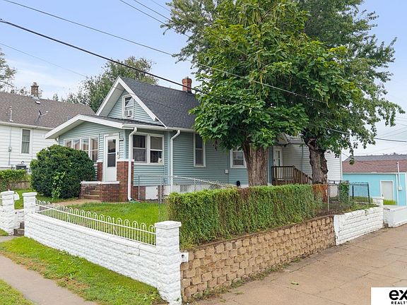 2nd image of 1911 W St