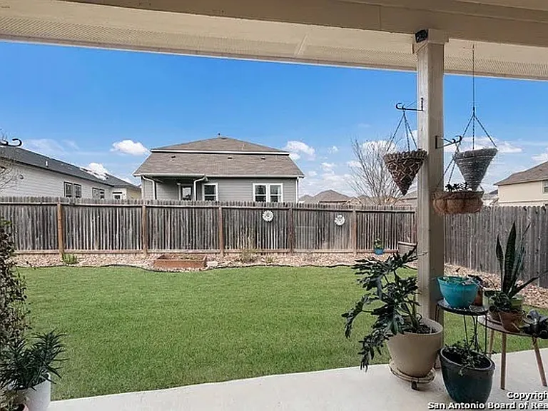 8909 Elizabeth Park — Photo 22
