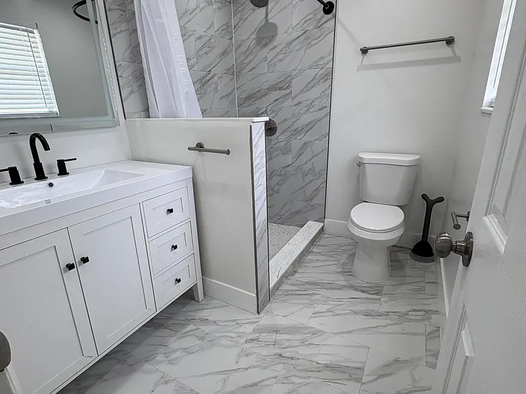 285 NE Floresta Dr — Photo 14