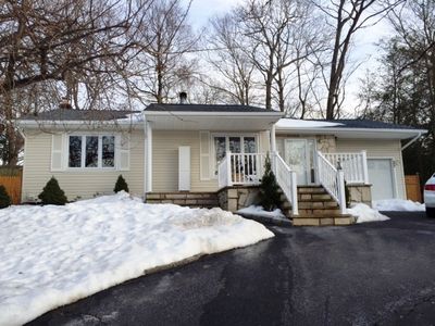 123 Grove Rd, Kings Park, NY, 11754