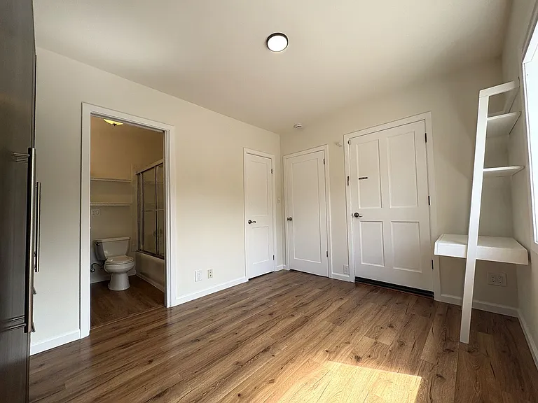 2350 Alameda De Las Pulgas — Photo 28