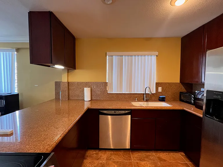4050 La Jolla Village Dr — Photo 7