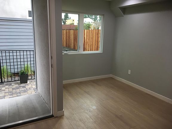 4th image of 648 N Serrano Ave #1/2
