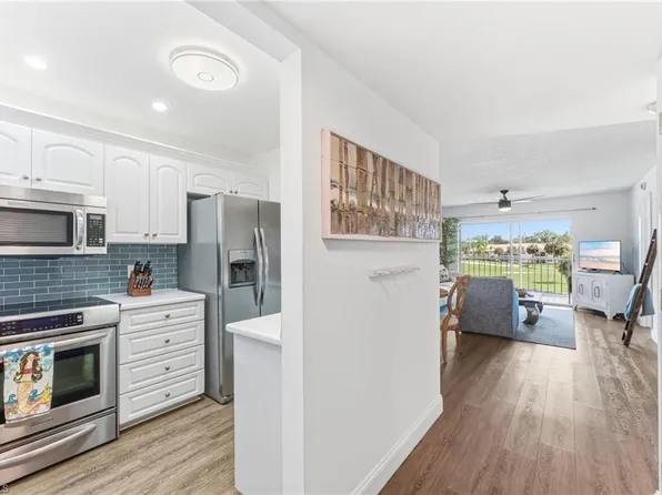 300 Forest Lakes BLVD #312, NAPLES, FL 34105