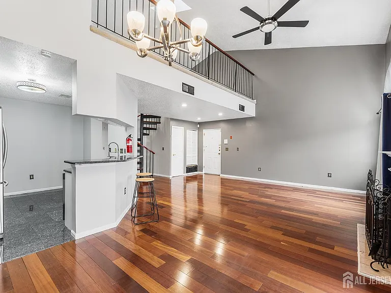 834 Edpas Rd — Photo 6