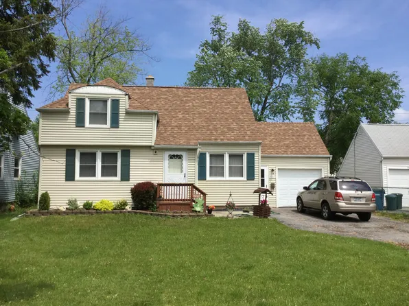 1607 Love Rd, Grand Island, NY 14072