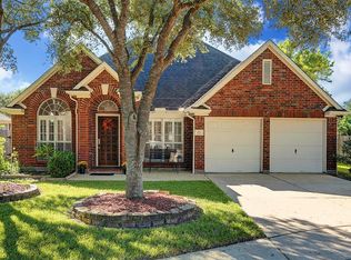3111 Watercastle Ct, League City, TX 77573