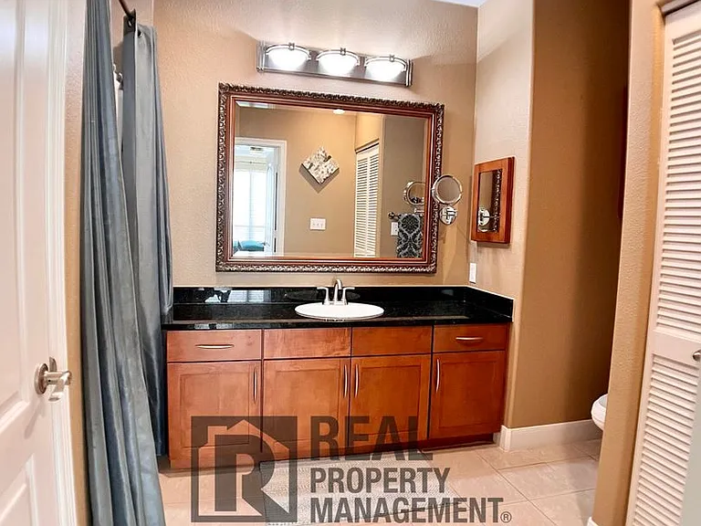 2299 Lone Star Dr #334 — Photo 25