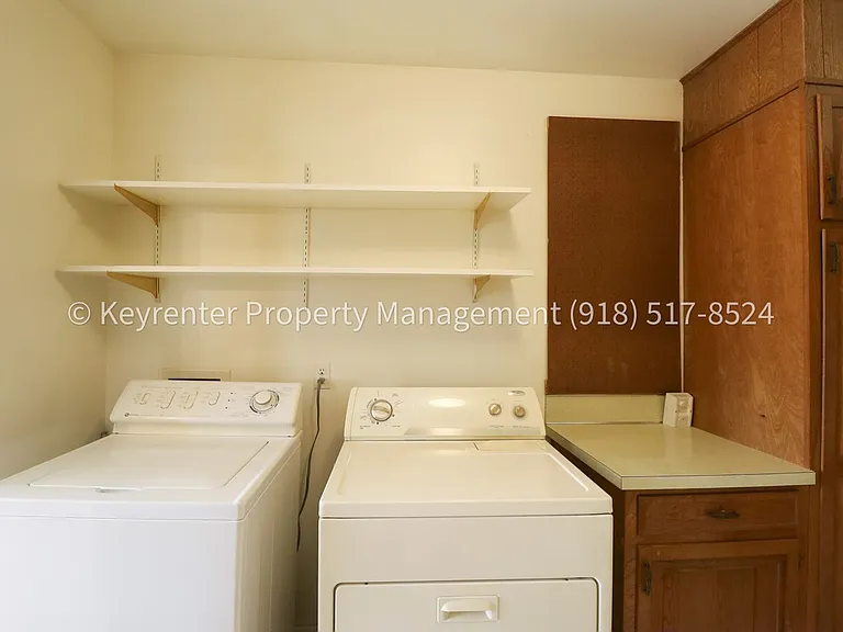 6828 E 47th St S — Photo 25