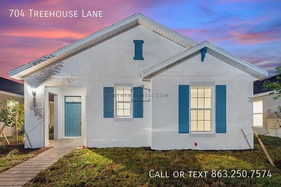 Modern Home with All the Upgrades Month FREE on a 13-month lease! — Photo 3
