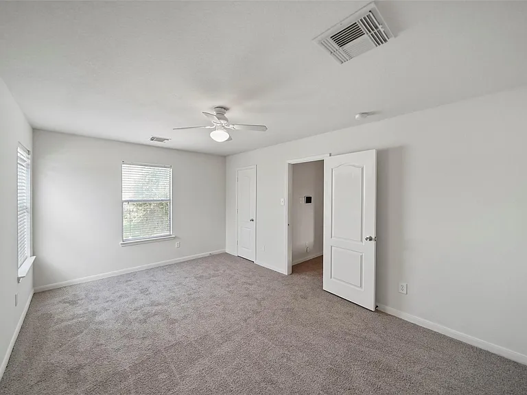 3610 Avalon Castle Dr — Photo 12