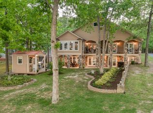 204 Watermans Dr, Gasburg, VA 23857