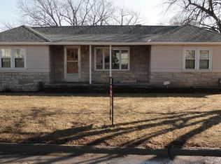 5425 S 53rd St, Omaha, NE 68117