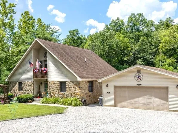 8546 N Chickadee Dr, Morgantown, IN 46160