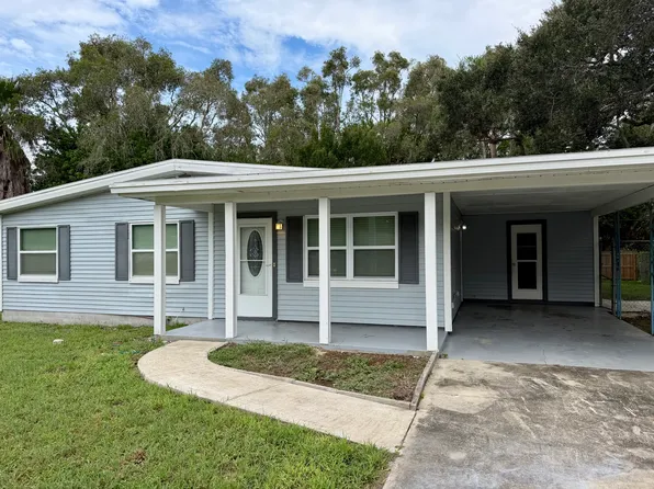 114 Lake Ave SE, Largo, FL 33771