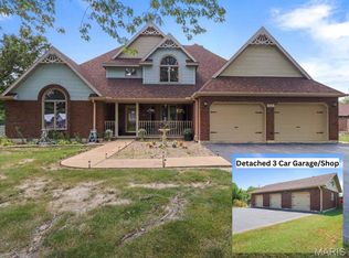 1001M N Hovis St, Mountain Grove, MO 65711