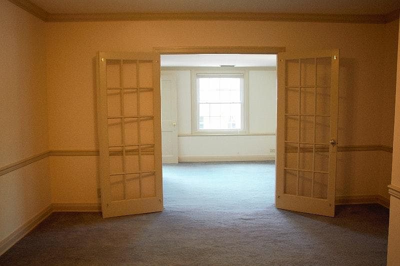 105 W Washington St Middleburg VA Zillow