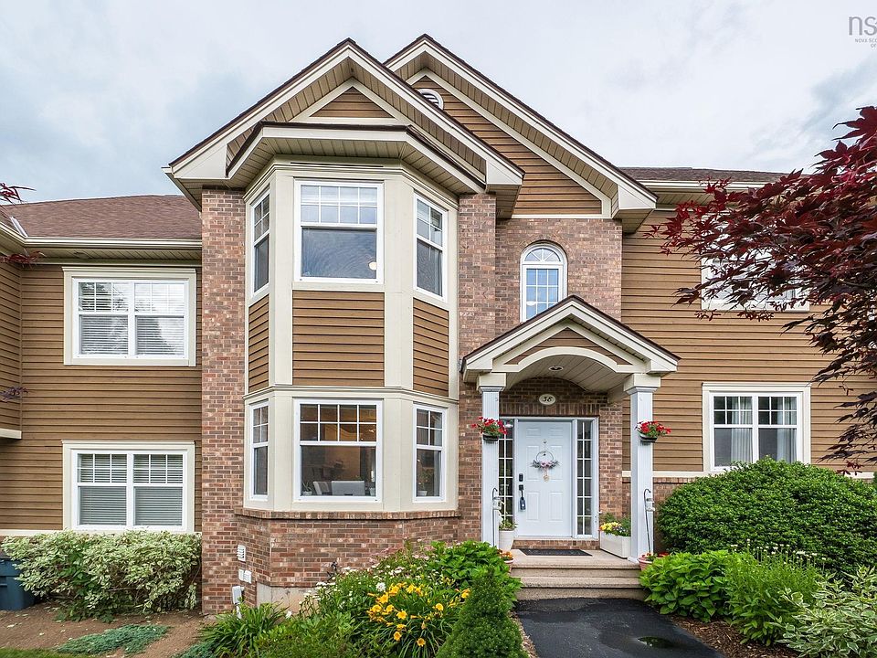 1st image of 38 Greenside Ln