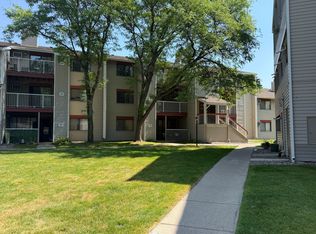 350 Shelard Pkwy Unit 304, Saint Louis Park, MN 55426