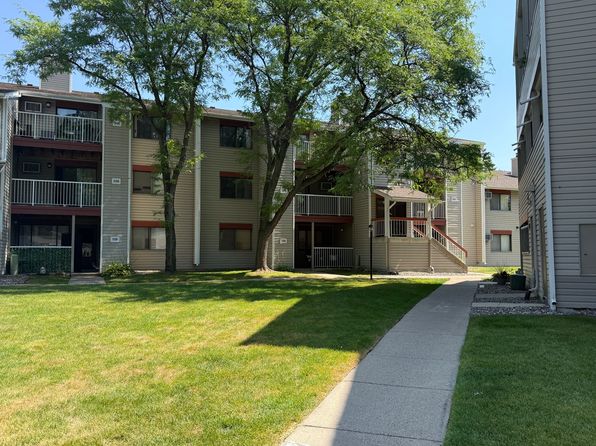 350 Shelard Pkwy Unit 304