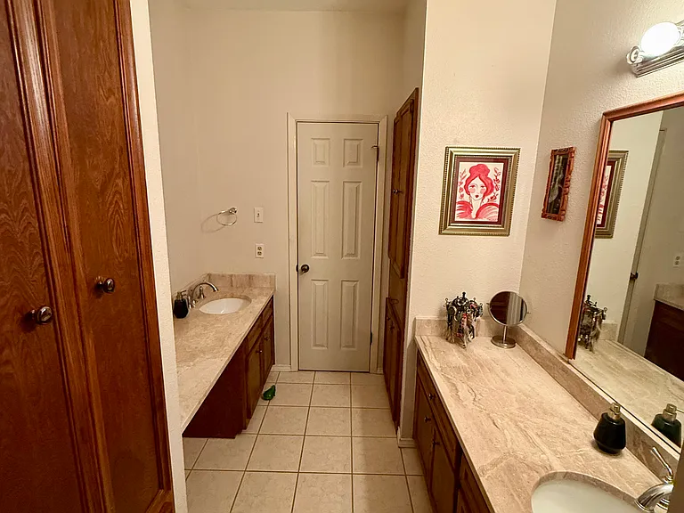 344 Simpson Ave — Photo 14