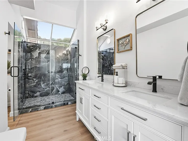 83 Palm Beach Ct — Photo 21