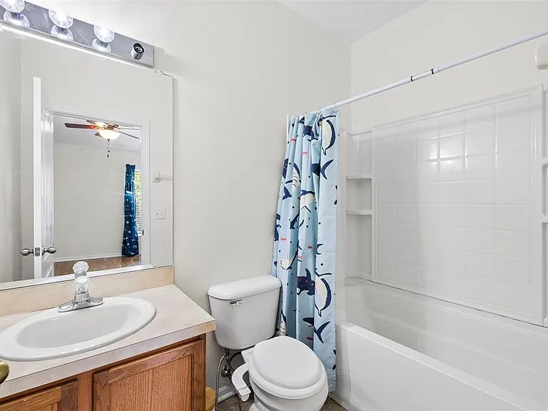 15849 Fishhawk View Dr — Photo 19