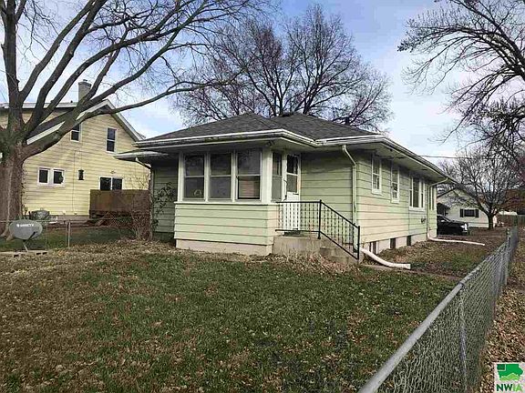 2nd image of 2701 Rebecca St