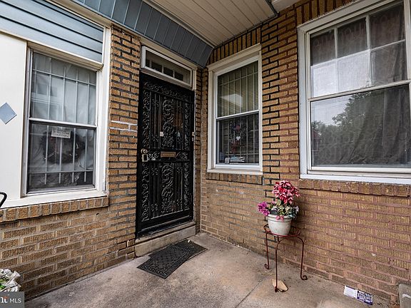 3rd image of 1923 69th Ave