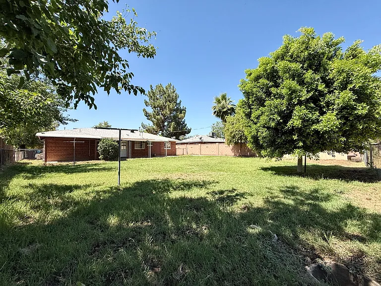 1514 W Rovey Ave — Photo 39
