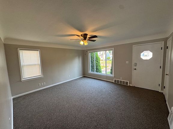 4th image of 13709 Maple Leaf Dr
