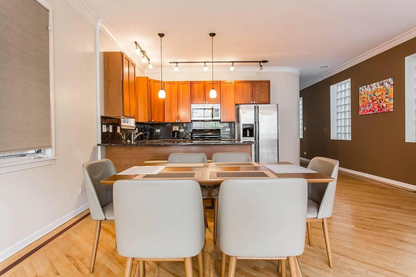 4 bed, 2700 sqft, $4,975 — Photo 1