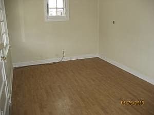 2nd image of 1906 N Hickory St APT 2