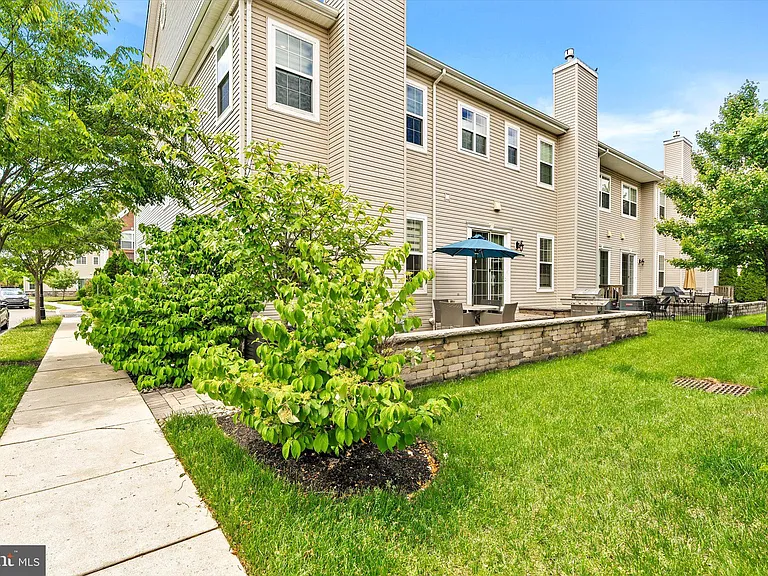 1711 Yearling Ct — Photo 36