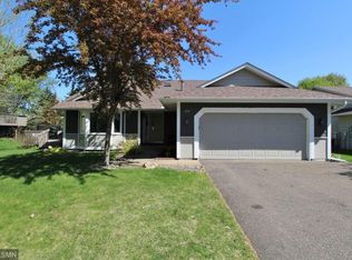 177 Green Briar Dr, Lino Lakes, MN 55014