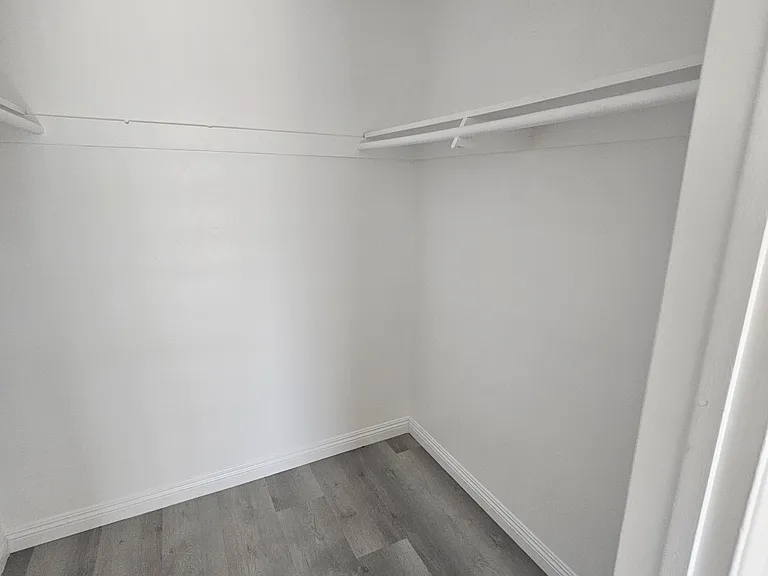 652 Center St #C — Photo 13