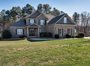 136 Orchard Farm Ln, Mooresville, NC 28117