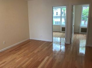 584 17th St APT 1, Brooklyn, NY 11218