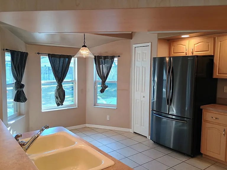 11624 Linden Dr — Photo 5