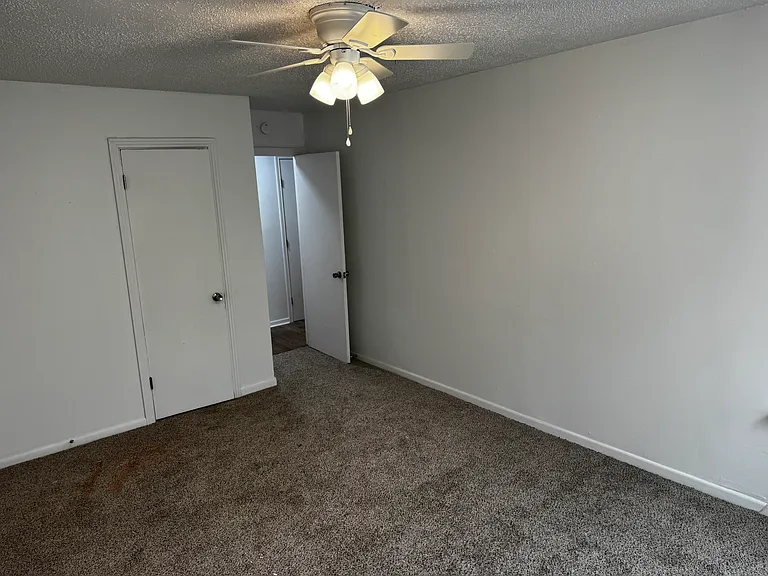 4718 S Fannin St — Photo 13