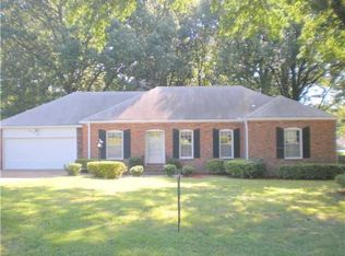 2856 Pembroke Rd, Memphis, TN 38128